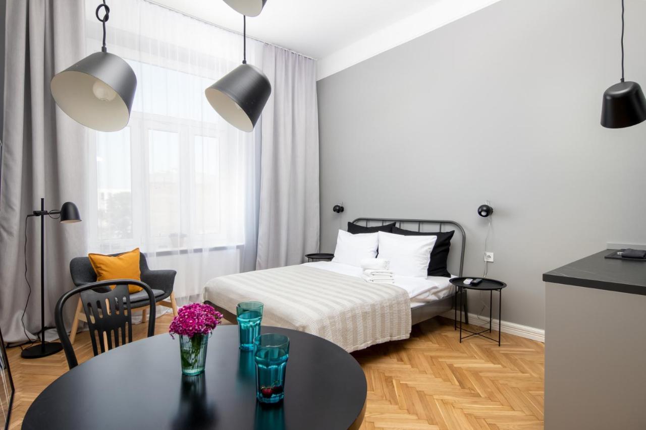 Barbacan Suites - Old Town Apartments - By Upstairs Cracóvia Exterior foto